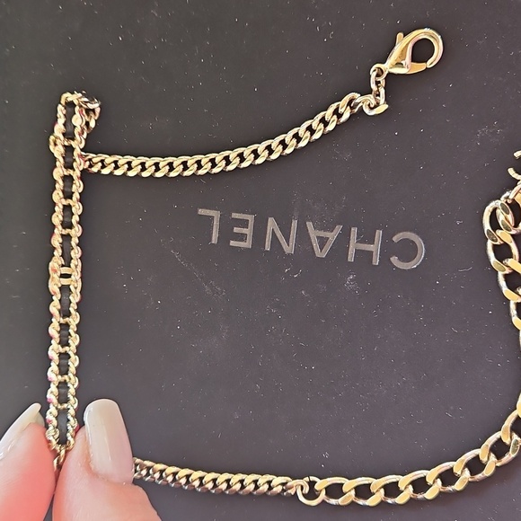 Chanel Chocker in the Box with Velvet Cover - NWOT - Picture 4 of 7